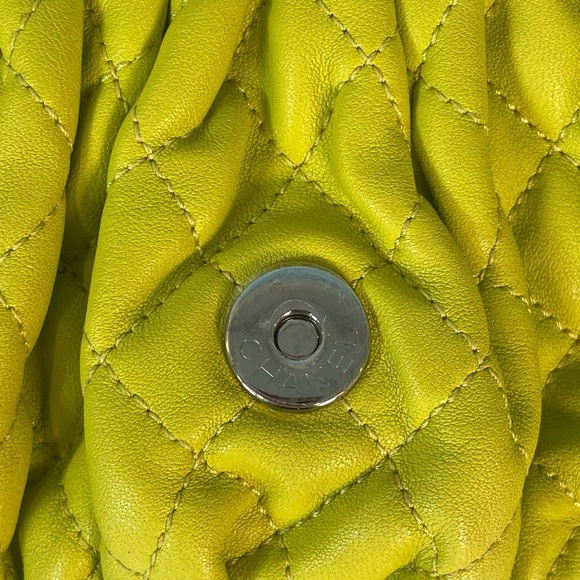 CHANEL Rare Mini Chain Around Messenger Bag - Yellow Mustard Chartreuse - Picture 8 of 15